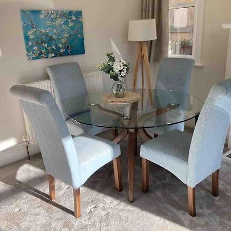 Garden Apartment, Central Harrogate With Parking מראה חיצוני תמונה
